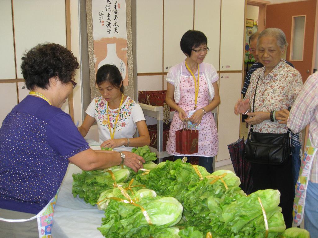「耆樂綠融融」有機農場耕種及蔬菜捐贈