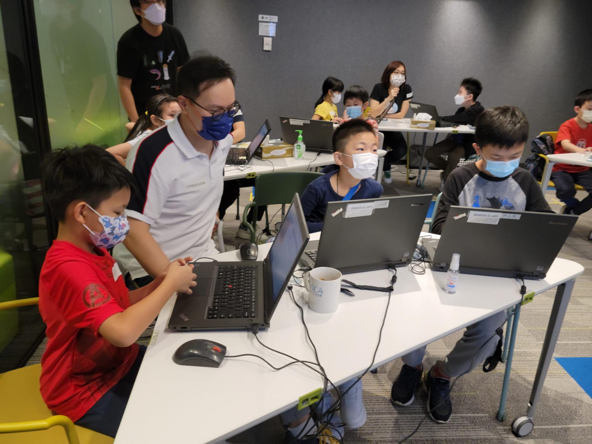 數碼能力躍動計劃 Microbit活動義工 2021-2022年