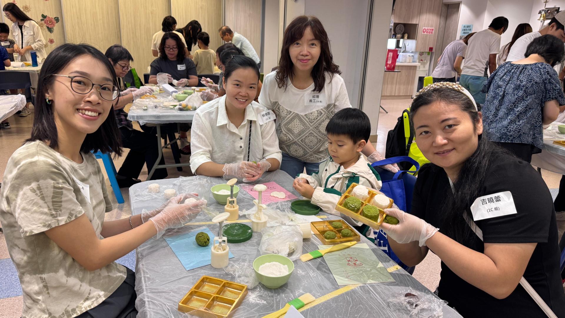 親子冰皮月餅慶中秋 